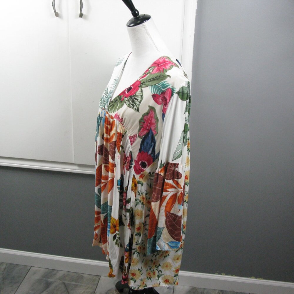 Sacred Threads Patchwork Floral Tunic Blouse Size L to XL - Picture 3 of 6